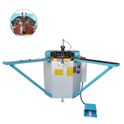 Chine Coin LZJ02 combinant la machine de fenêtre en aluminium, long temps de vie active fournisseur